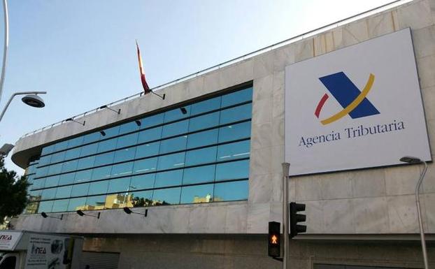 Dimoba realizará las labores de mantenimiento de las sedes de la Agencia Tributaria en las provincias de Sevilla y Jaén