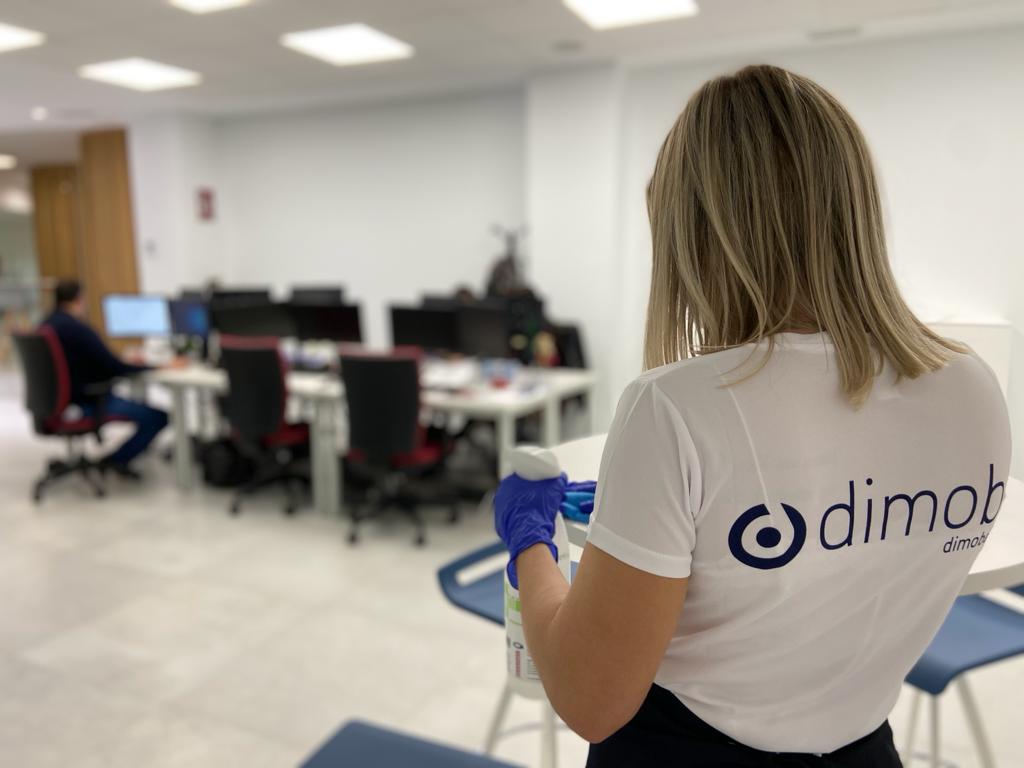 Cuánto cobra una empresa de limpieza por horas