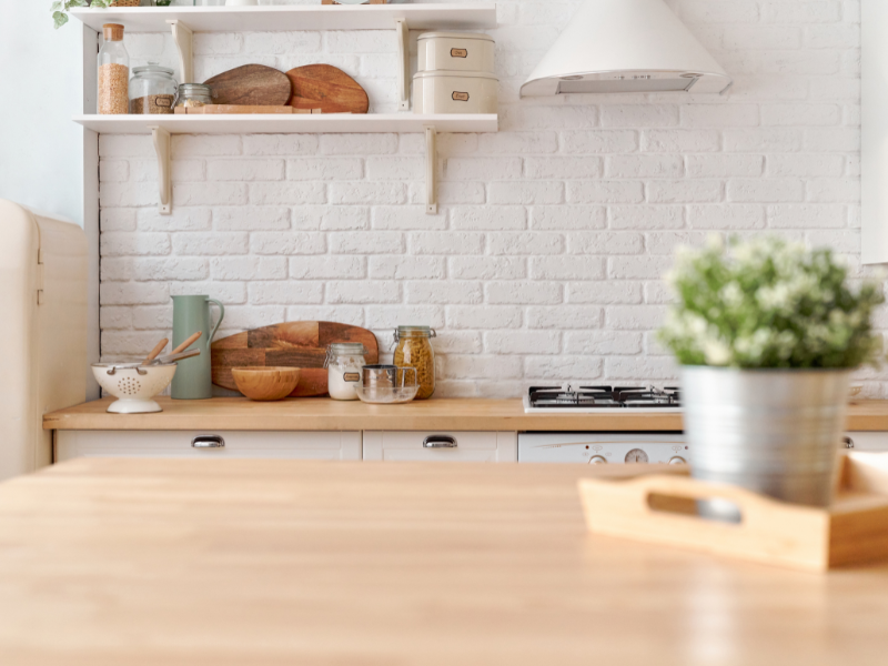 Cómo limpiar los muebles de cocina de madera